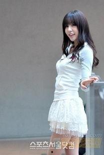 娱乐吃瓜酱 女大学生,娱乐吃瓜酱的甜蜜诱惑